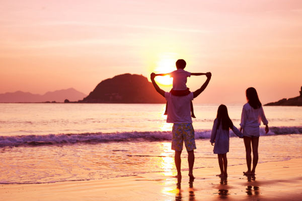 family travel beach