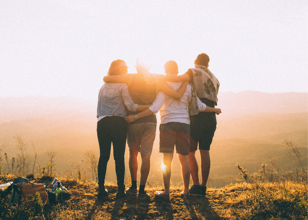 friends hiking sum