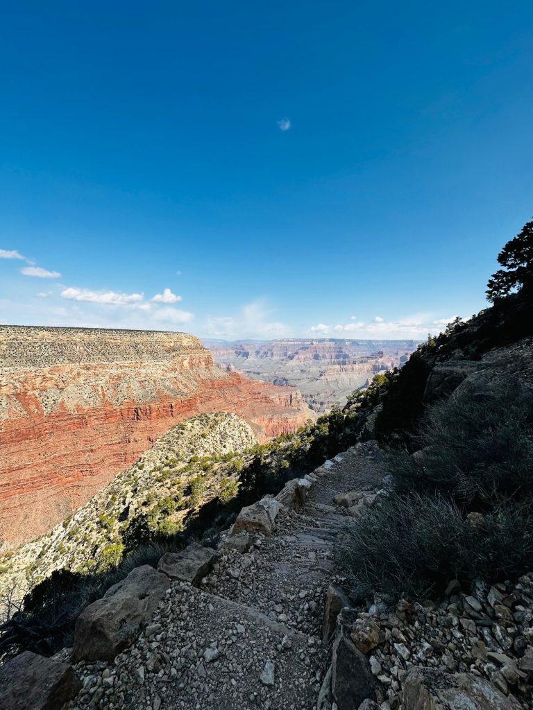 grand canyon hike