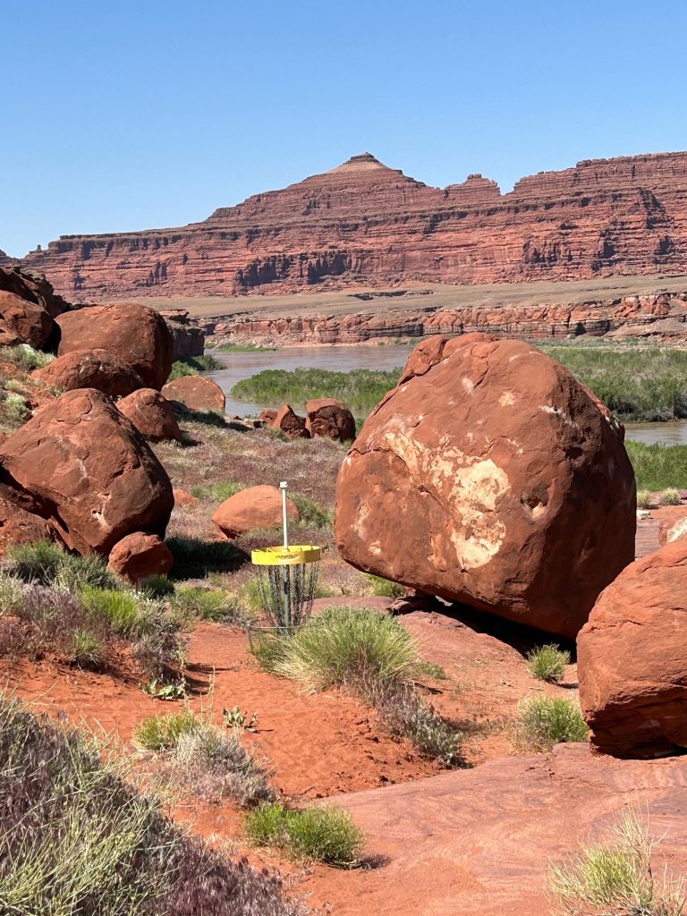 disc golf rock formations red rocks